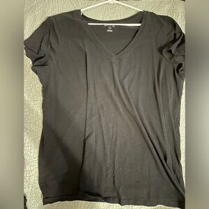 Universal Thread Black V-Neck Short Sleeve Tee